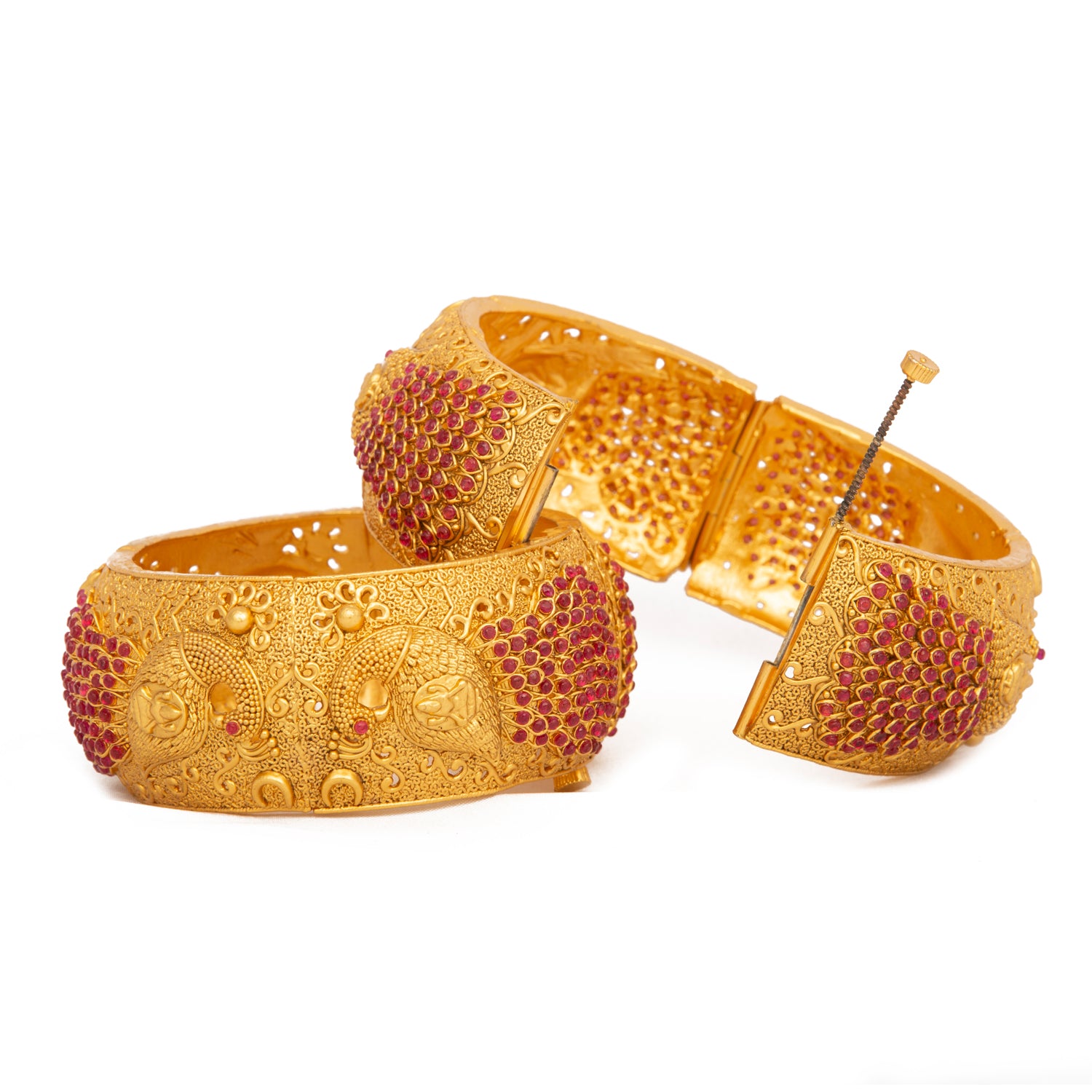 Raddhi Jewels Designer Premium Quality Rajwadi Gold Plated Brass Openable Kada/Bangles Set