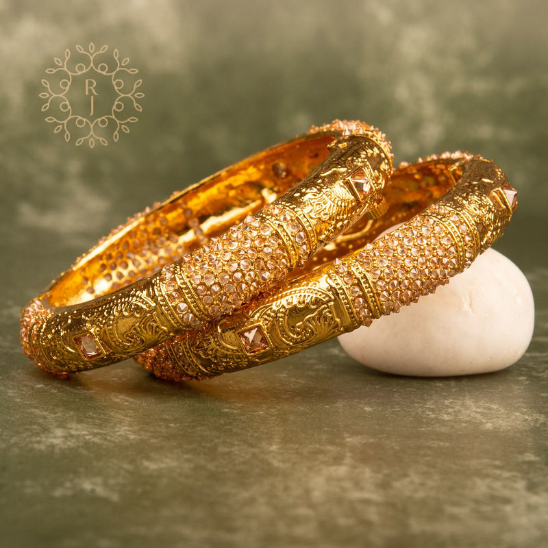 Orna Gold Rajwadi Ring (Adjustable)
