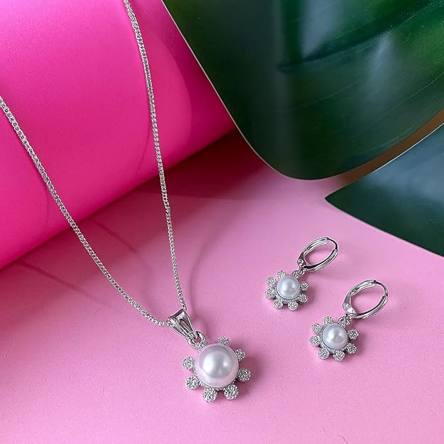 Etnico Silver Plated CZ American Diamond Chain Pendent Jewellery Set for Women