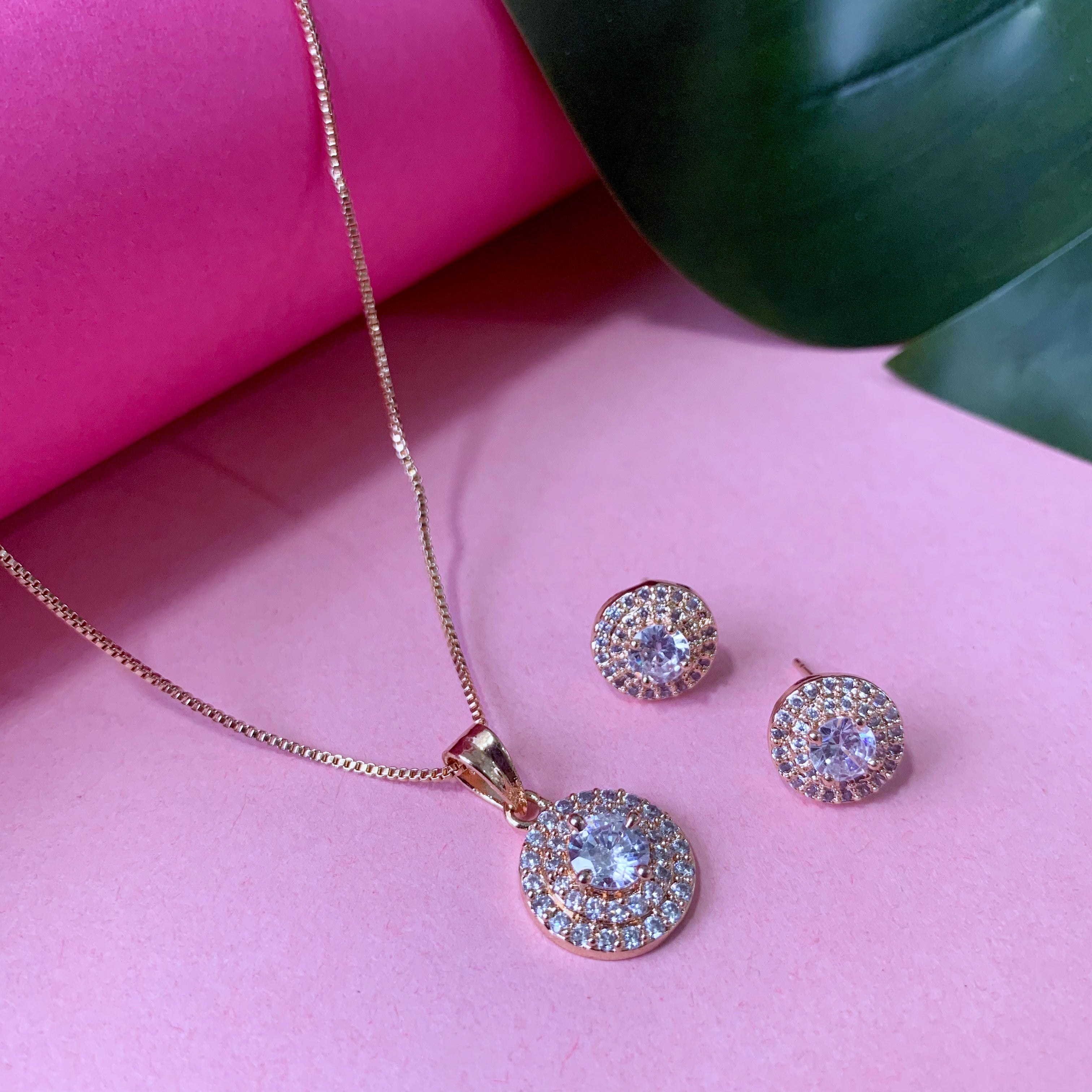 Etnico Rose Gold Plated CZ American Diamond Chain Pendent Set for Women