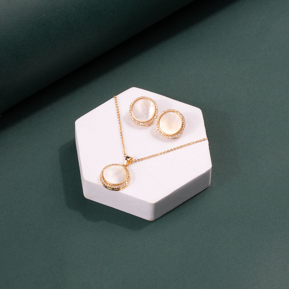 ChicCharm Jewellery Brass Gold Plated Austrian Stone Pendant Set
