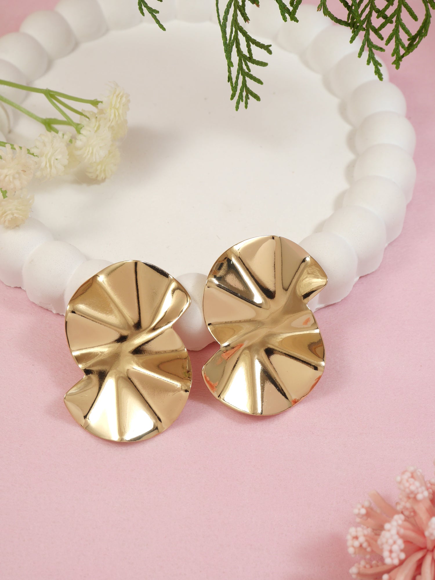 Etnico Fashion Latest Stylish Trendy Lightweight Dangle Earrings For Women (Gold)