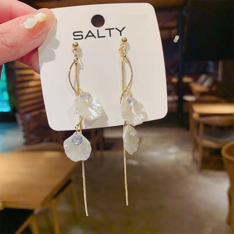 Salty Lucky Seashells Tassel Earrings - Tassel Earring
