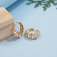 Tarohi Jewels Hoops Earring