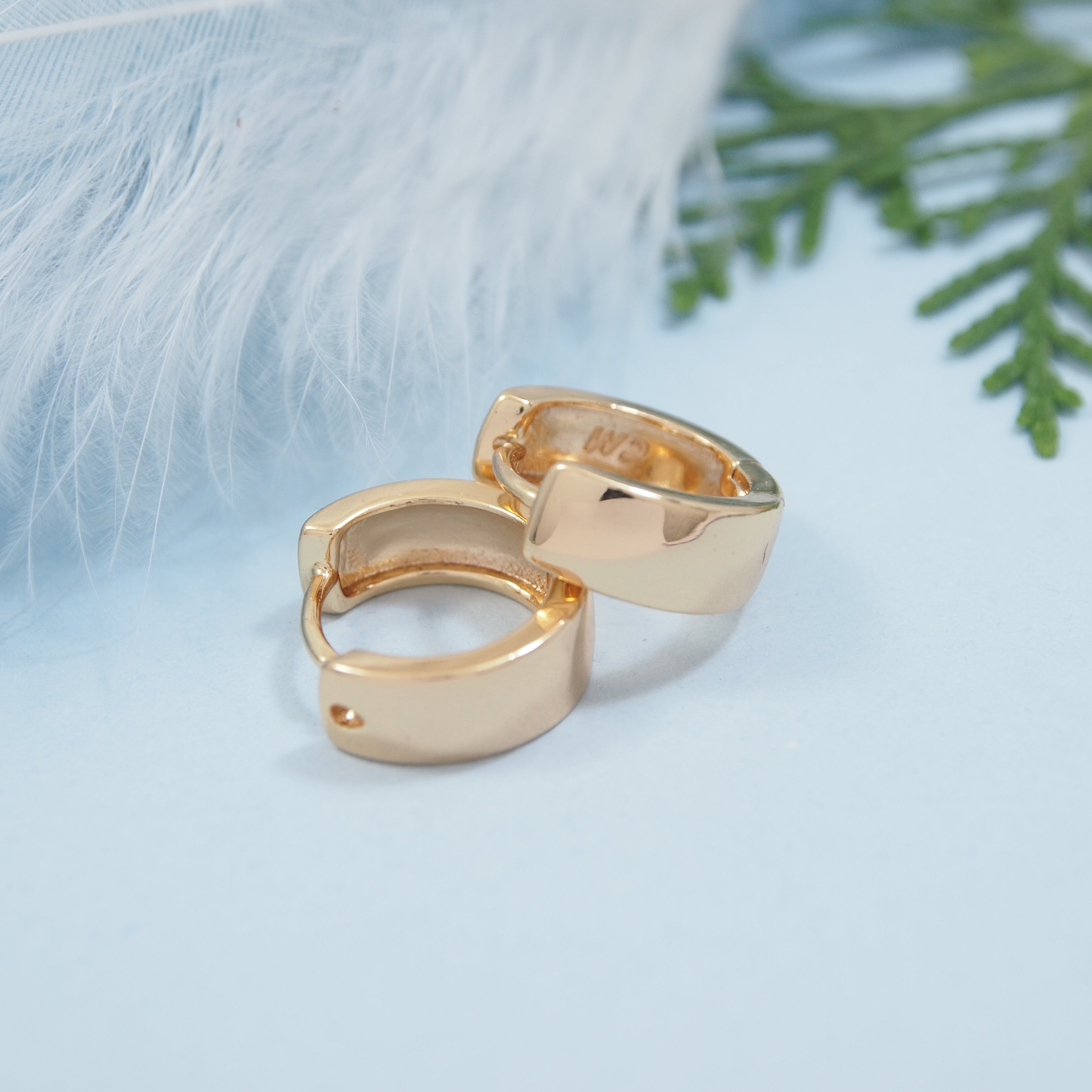 Tarohi Jewels Stainless Steel Plain Hoops Earring