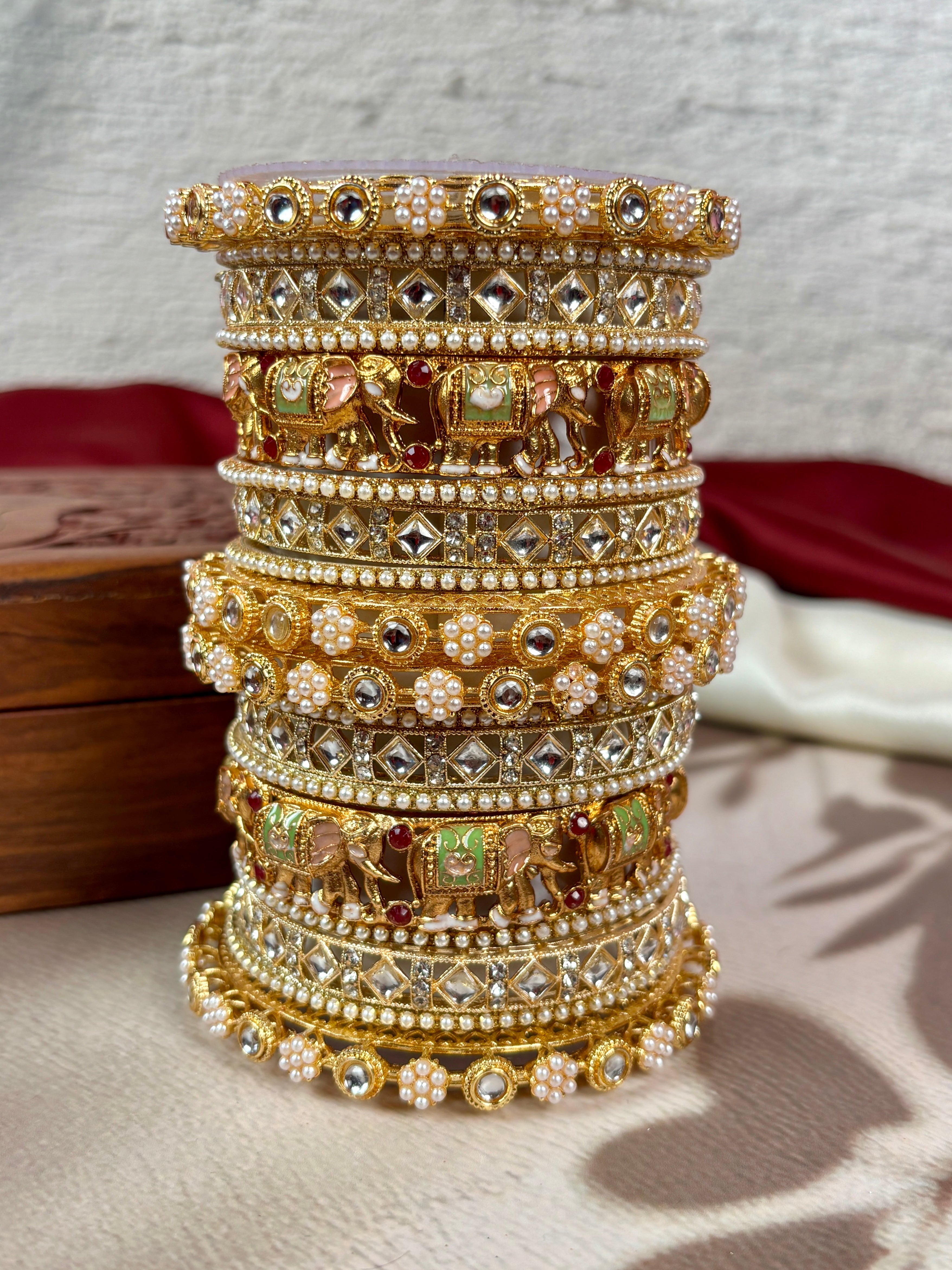 House Of jewelery Artificial Stone Studded Bangles
