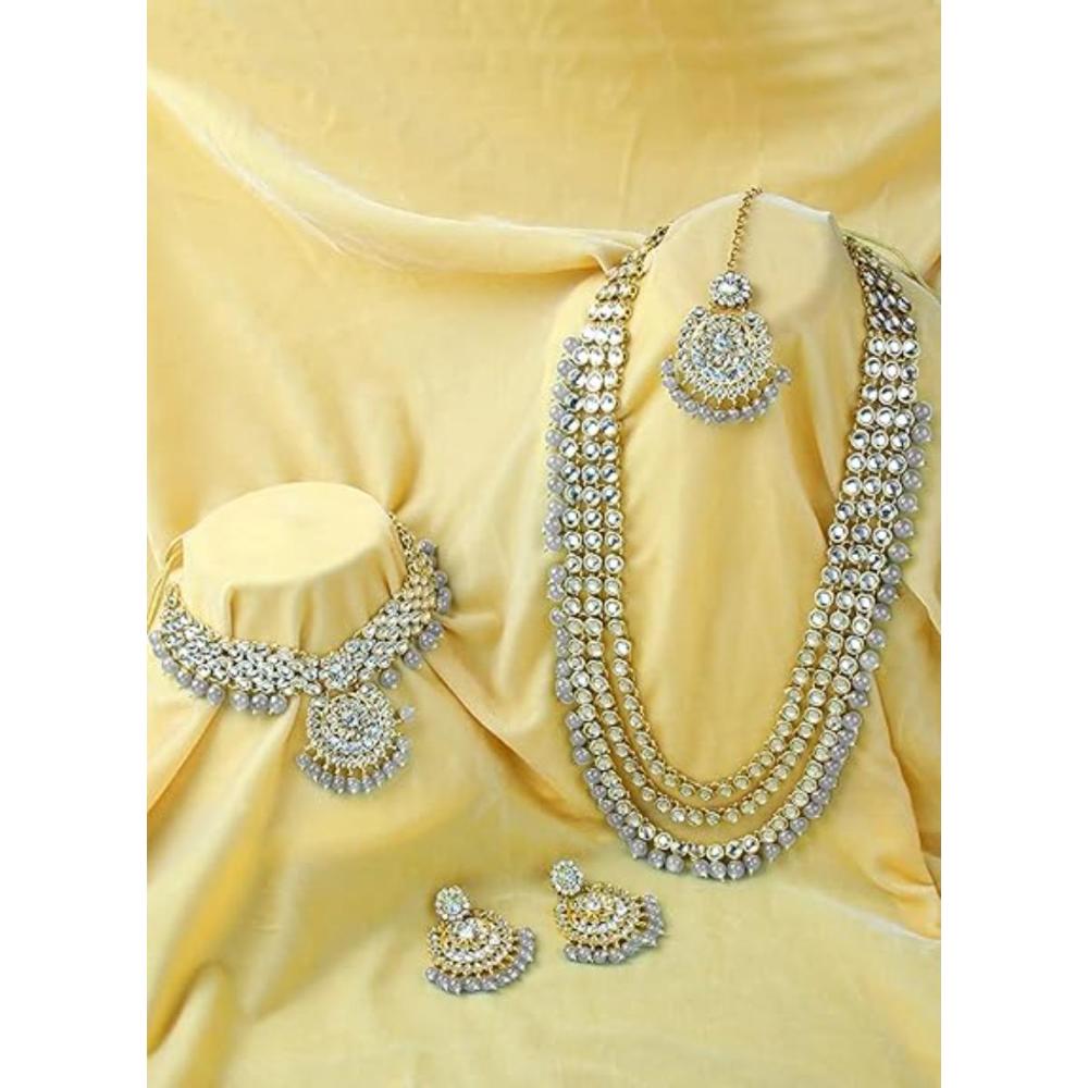 Etnico Traditional 18K Gold Plated Kundan & Pearl Studded Bridal Choker Necklace Jewellery Set With Earrings & Maang Tikka for Women(IJ325Gr)