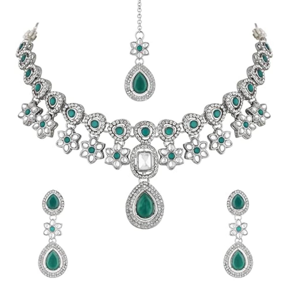 Etnico Silver Plated Traditional Kundan Stone Choker Necklace With Earring & Maang Tikka Set For Women (IJ378ZG)
