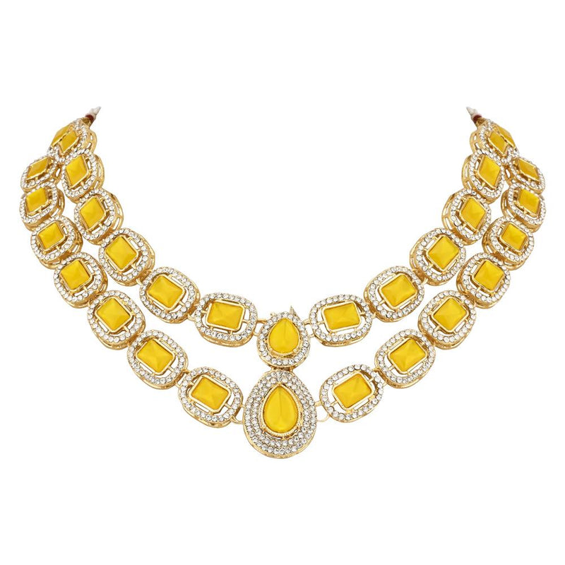 Etnico Gold Plated Traditional Stone Choker Necklace Jewellery With Earring & Maang Tikka Set For Women And Girls (Yellow)