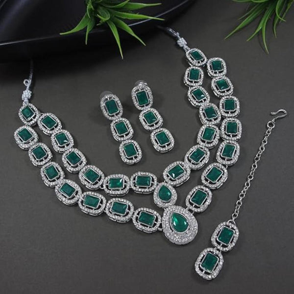 Etnico Silver Plated Traditional Stone Choker Necklace Jewellery With Earring & Maang Tikka Set For Women And Girls (Silver Green)