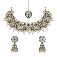 Etnico Gold Plated Traditional Kundan & Pearl Choker Necklace Jewellery Earrings & Maang tikka Set For Women (K7305G)