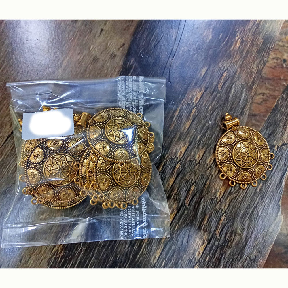 Kriaa Beads Versatile Round Pendant With Floral Design For Every Occassions
