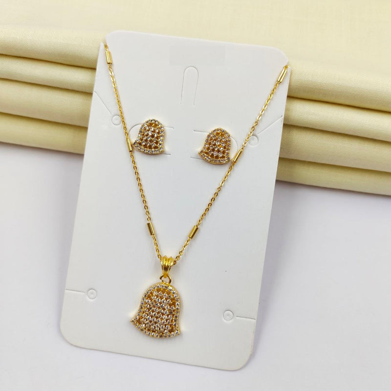 AV Universal Gold Plated Fancy AD Pendant Set