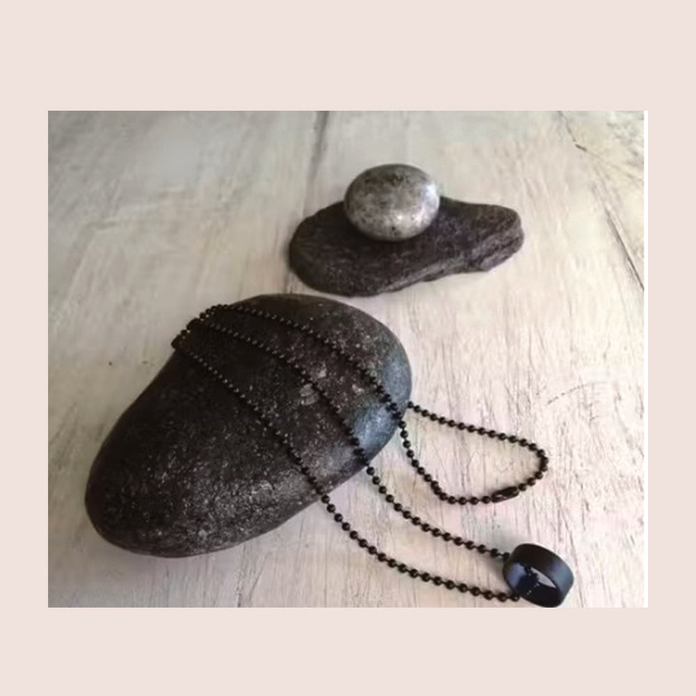 Etnico Silver?Tone Circular Ring Pendant Necklace with Textured Striped Design & Beaded Chain (MJN003B)