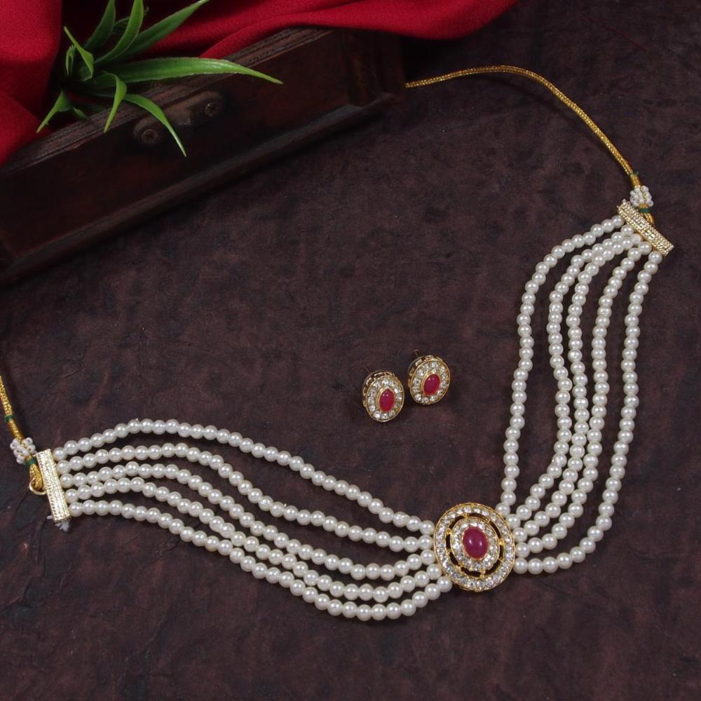 Etnico Gold Plated Traditional Stone Pearl Choker Necklace With Earrings Set For Women (ML321Q)