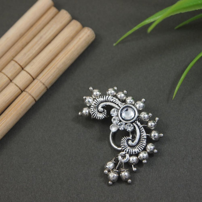 Etnico Silver Plated Traditional Maharashtrian Style Non Piercing Nath, Nose Pin For Women (NL106OX)