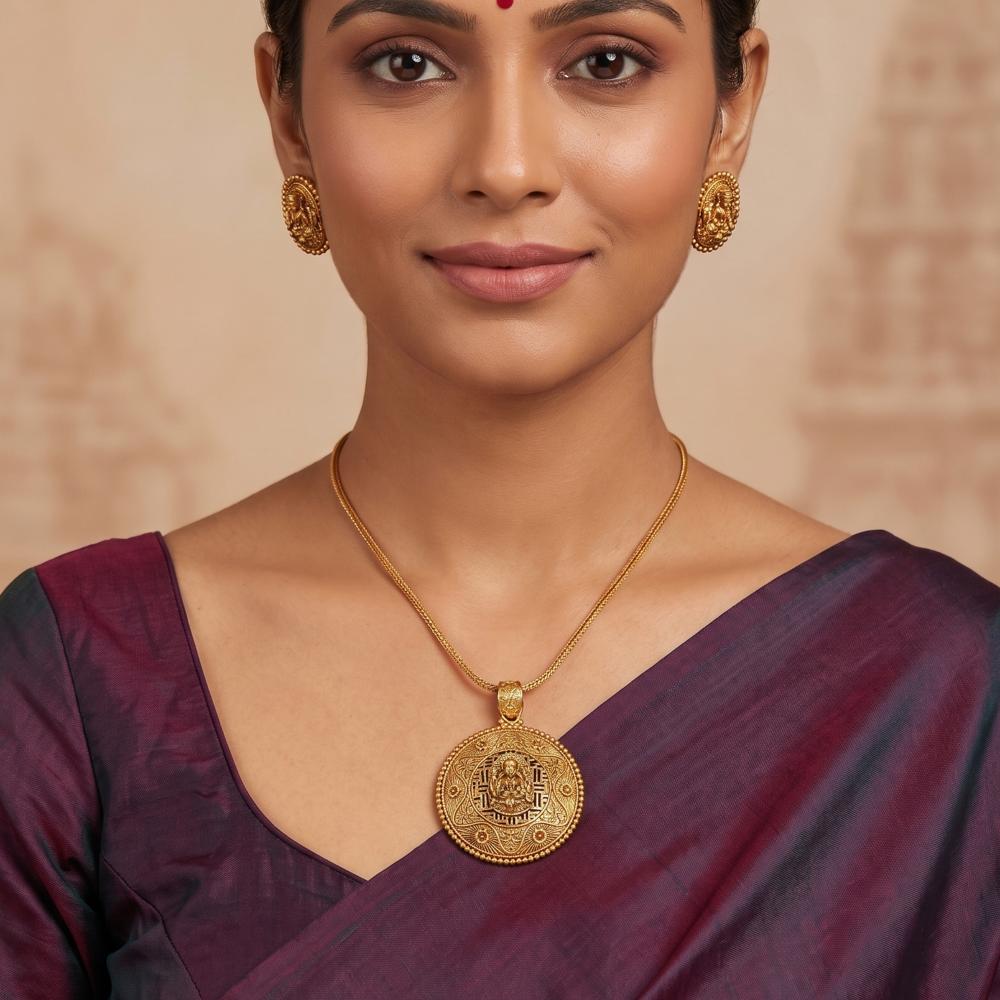 Js Fashion  Designer High Gold Polish Pendant Set