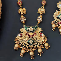 Js Fashion Premium Pota Stone And Pearl Necklace Set