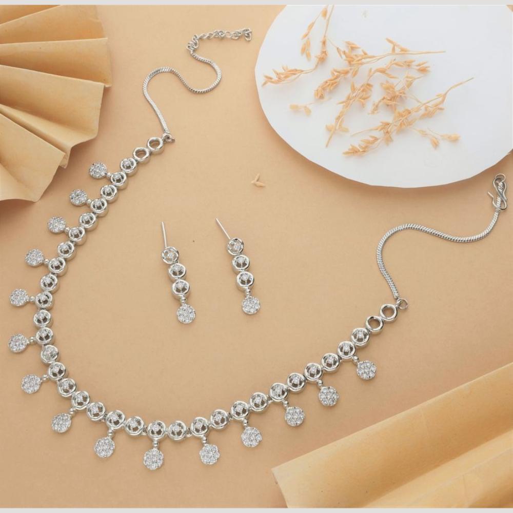 HR Sales Premium Quality Rhodium Finish Glamorous Austrian Stone Necklace Set