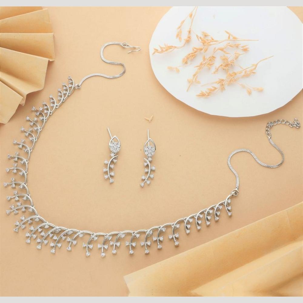 HR Sales Premium Quality Rhodium Finish Glamorous Austrian Stone Necklace Set