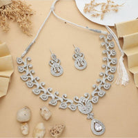 HR Sales Premium Quality Rhodium Finish Glamorous Austrian Stone Necklace Set 