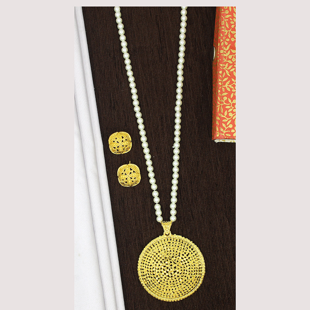 Mahavir Gold Plated Pearl Necklace Set