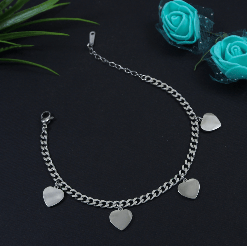 Tarohi Jewels Stainless Steel Silver Plated Heart Shaped Petals Chain Bracelet