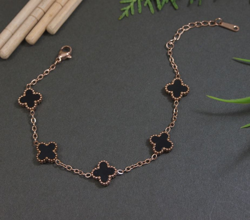 Tarohi Jewels Stainless Steel Clover Bracelet