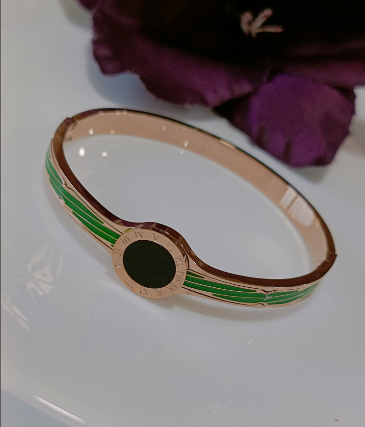 Tarohi Jewels Stainless Steel Rosegold Plated Roman Numerals Green Coloured Kada- STKD 3054