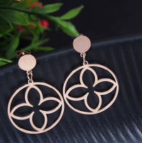 Tarohi Jewels Stainless Steel Rosegold Plated Floral Design Earring- STNER 2719