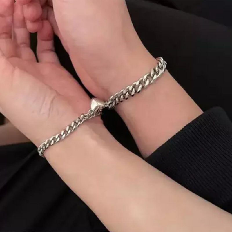 Subhag Alankar Silver Couple Mangnet Chain Bracelet