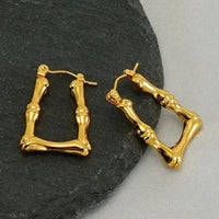 Bevy Pearls Modern Wave Design Hoop Earrings