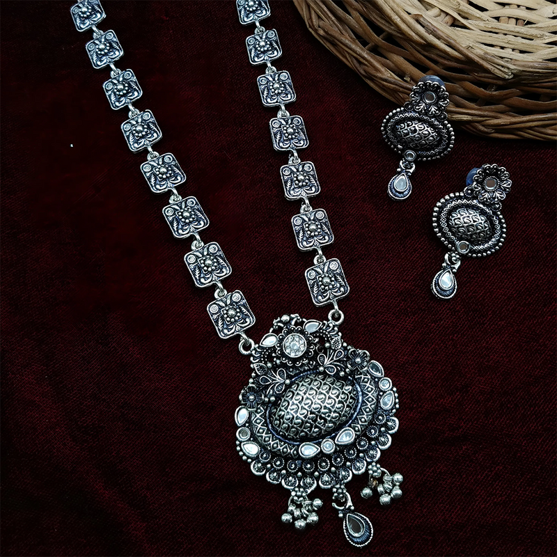 Gehana Mahal Oxidised Plated Pota Stone Long Necklace Set