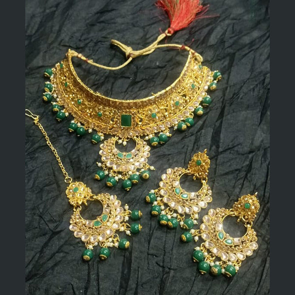 Kumavat Jewels Gold Plated Kundan And Beads Traditional Choker Necklace Set with Maang Tikka