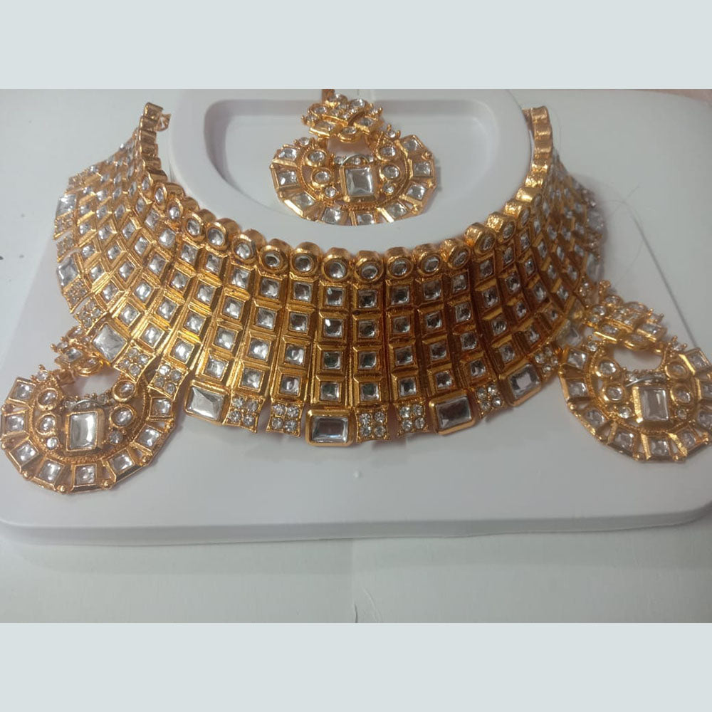 Neetu Art Gold Plated Kundan Stone Choker Necklace Set With Maangtikka