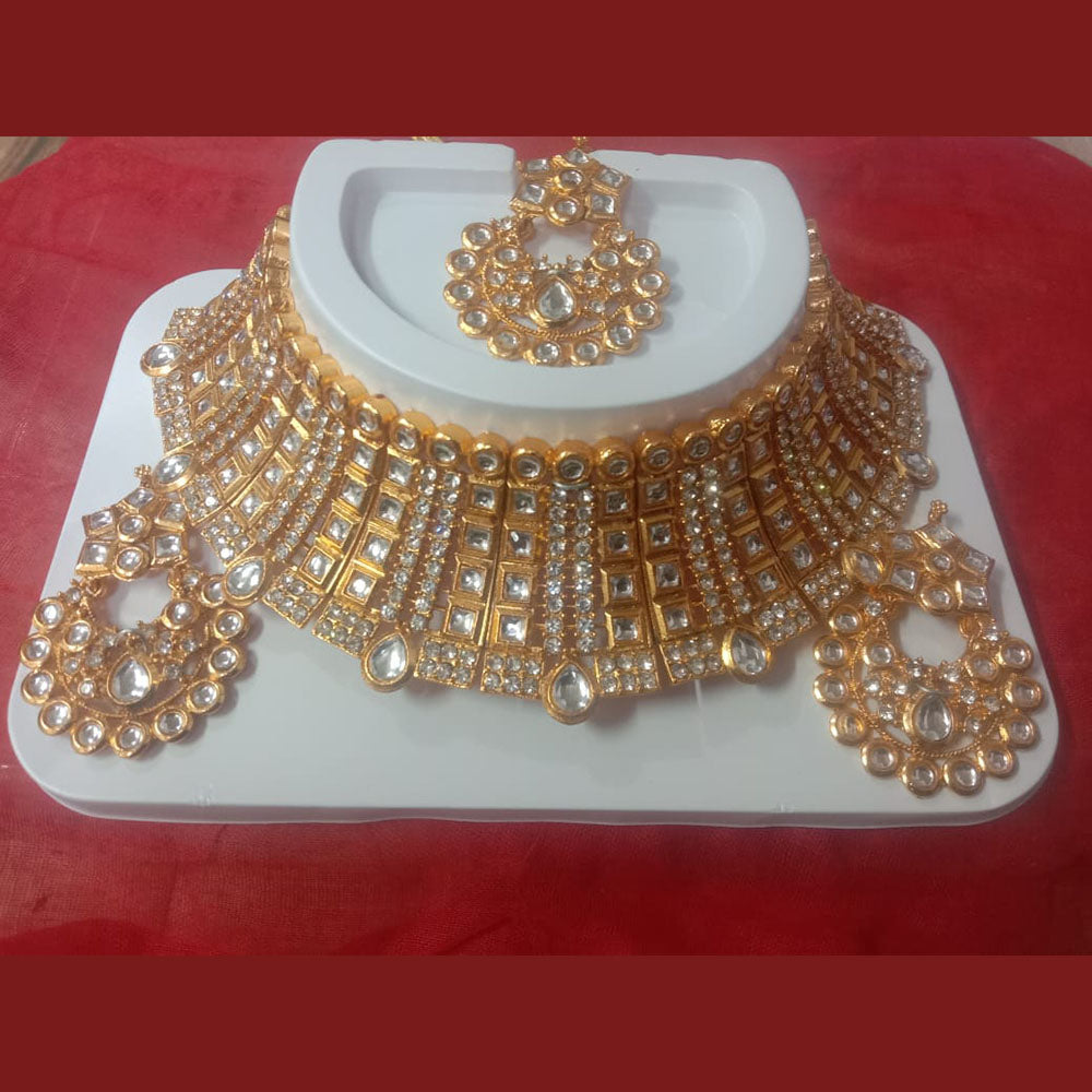 Neetu Art Gold Plated Kundan Stone Choker Necklace Set With Maangtikka