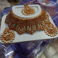 Neetu Art Gold Plated Kundan Stone Choker Necklace Set With Maangtikka