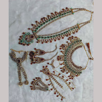 Neetu Art Gold Plated Kundan Bridal Jewellery Set for Women