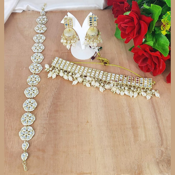 Manisha Jewellery Gold Plated Kundan Necklace Set With Sheeshphool