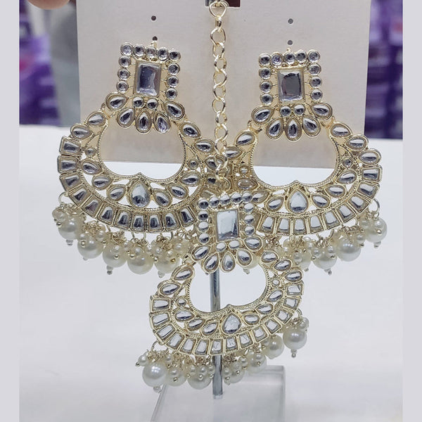 Manisha Jewellery Kundan Stone Earrings With Mangtikka