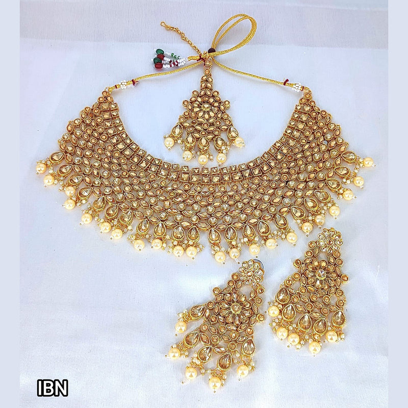 Lucentarts Jewellery Kundan Stone Gold Plated Necklace Set