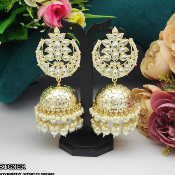 Lucentarts Gold Plated Kundan And Pearl Jhumki Earrings