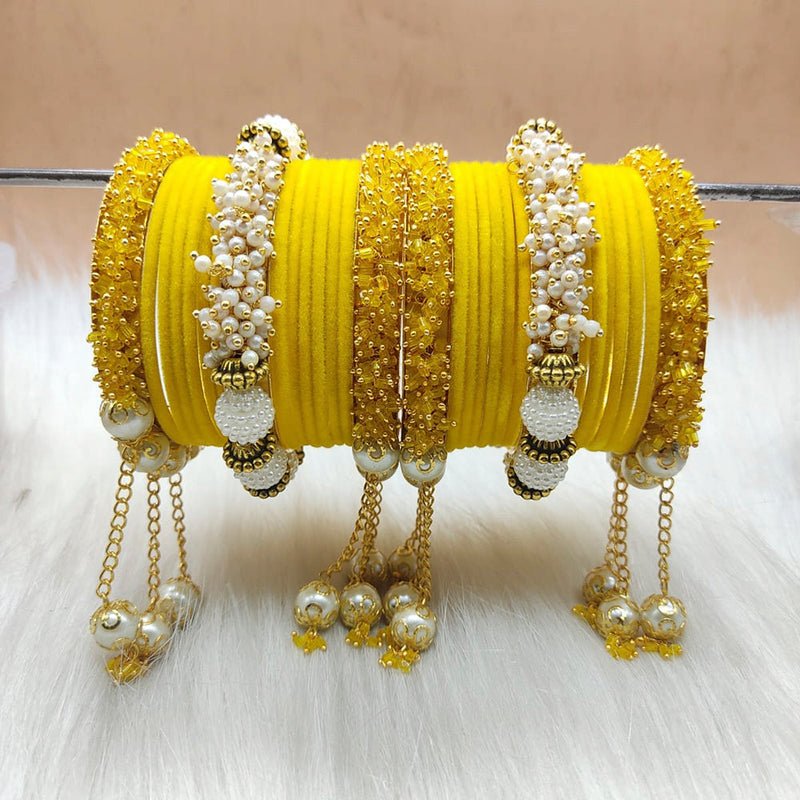 Lucentarts Jewellery Gold Plated Velvet Bangles Set