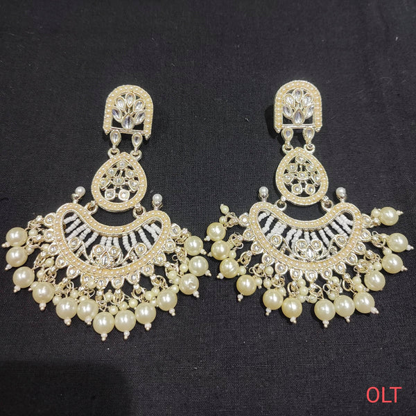 Lucentarts Jewellery Gold Plated kundan & Beads Earrings