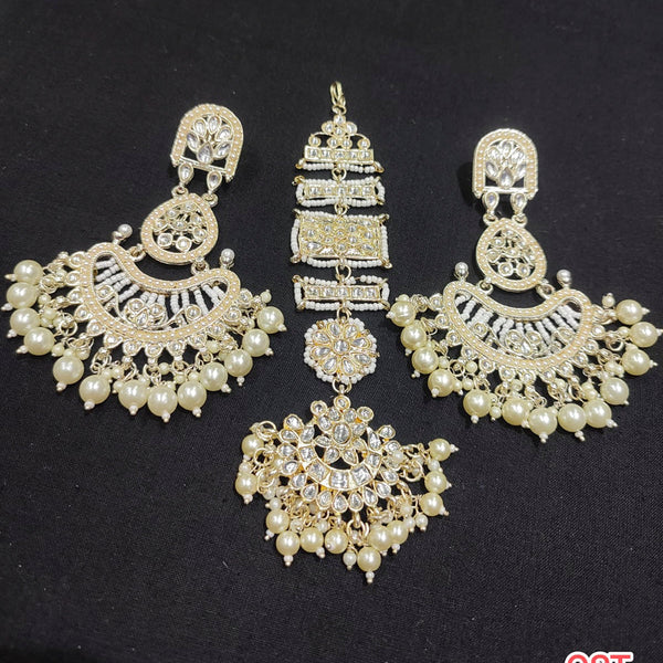 Lucentarts Jewellery Gold Plated kundan & Beads Earrings With Maangtikka