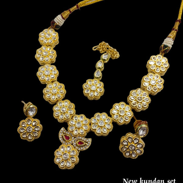 Lucentarts Jewellery Gold Plated Kundan  Necklace Set