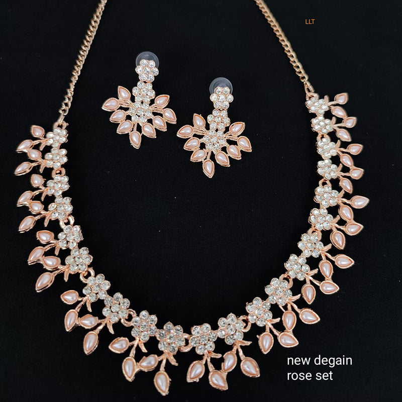 Lucentarts Jewellery Gold Plated Flower Leaf Necklace Set