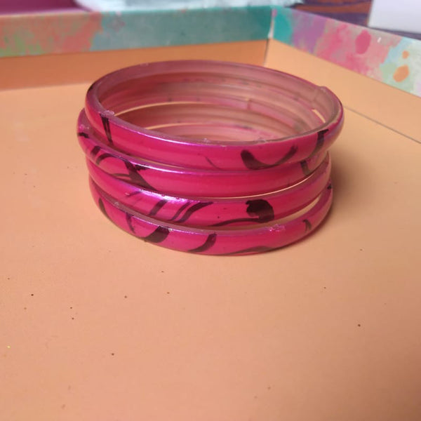 Vaamika Acrylic Bangles Set