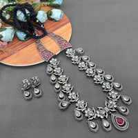 Vaamika Pota Stone Oxidized Plated Necklace Set