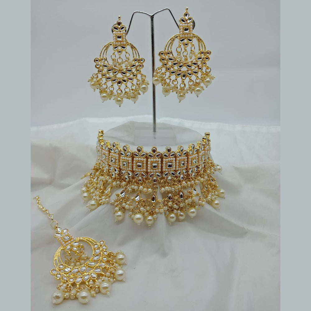 Vaamika Gold Plated Kundan Stone Necklace Set